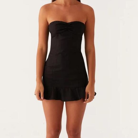 Peppermayo Dresses & Skirts - Peppermayo black strapless mini dress